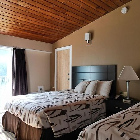 The Putney Inn ภายนอก รูปภาพ