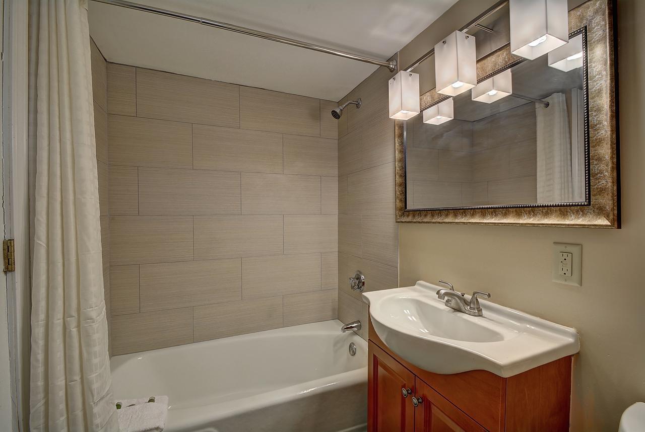 The Putney Inn ภายนอก รูปภาพ