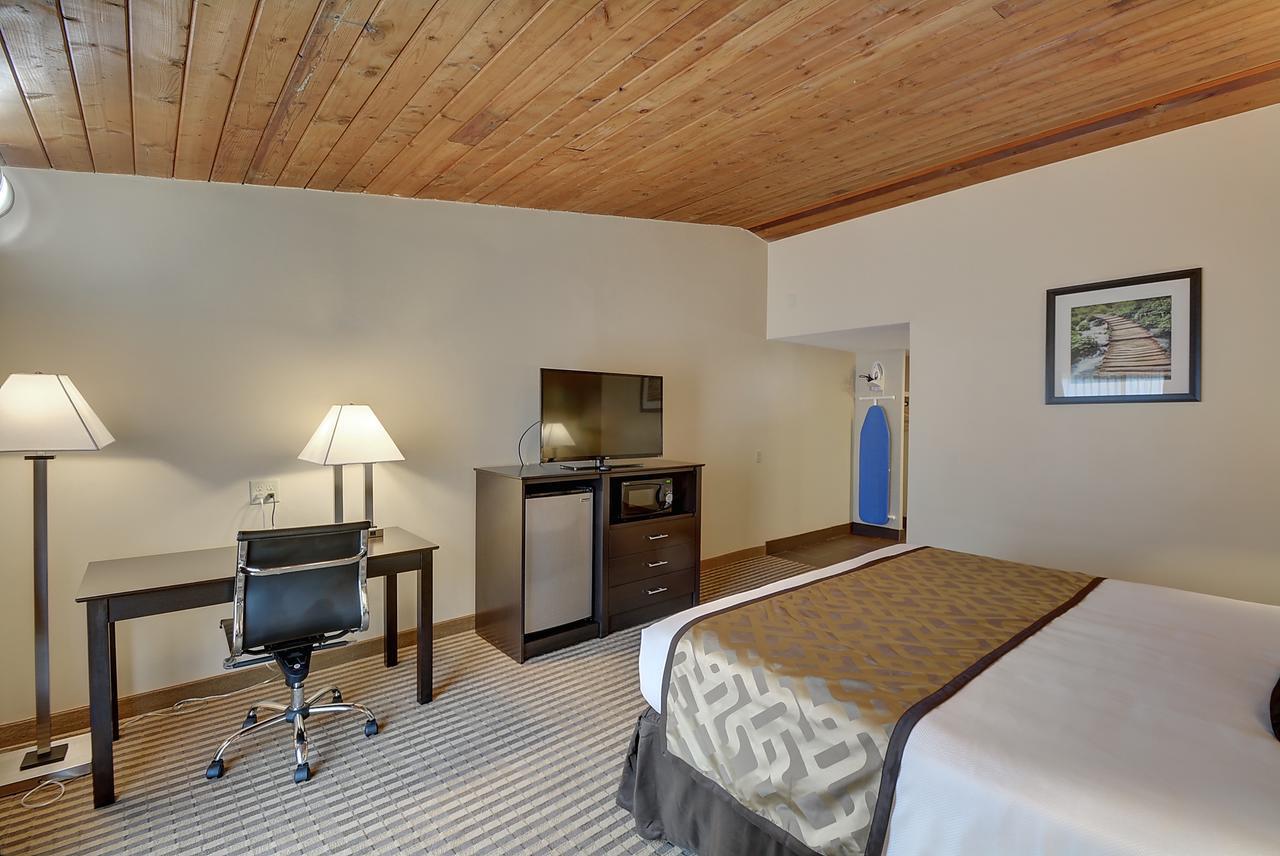 The Putney Inn ภายนอก รูปภาพ